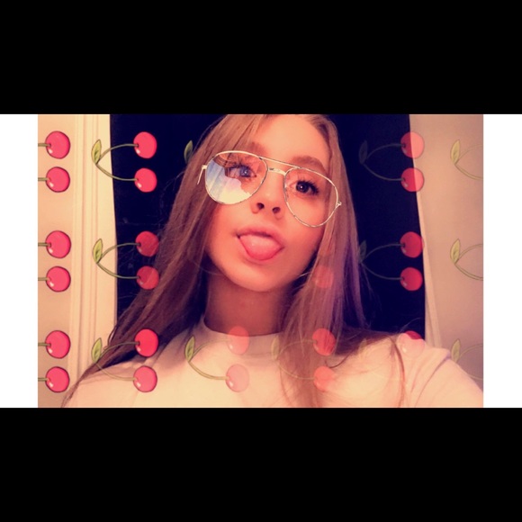 hailey_zimmer